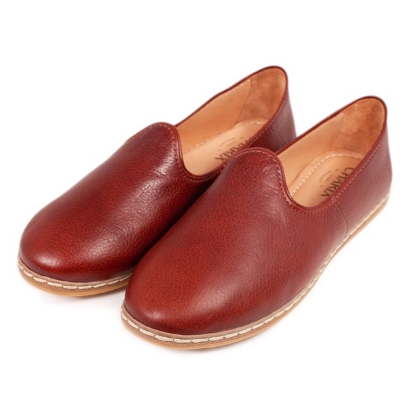 CHARIX Women's Cognac Maroon Red Leather
Loafer Flats Size 38 (8) - Picture 4 of 13